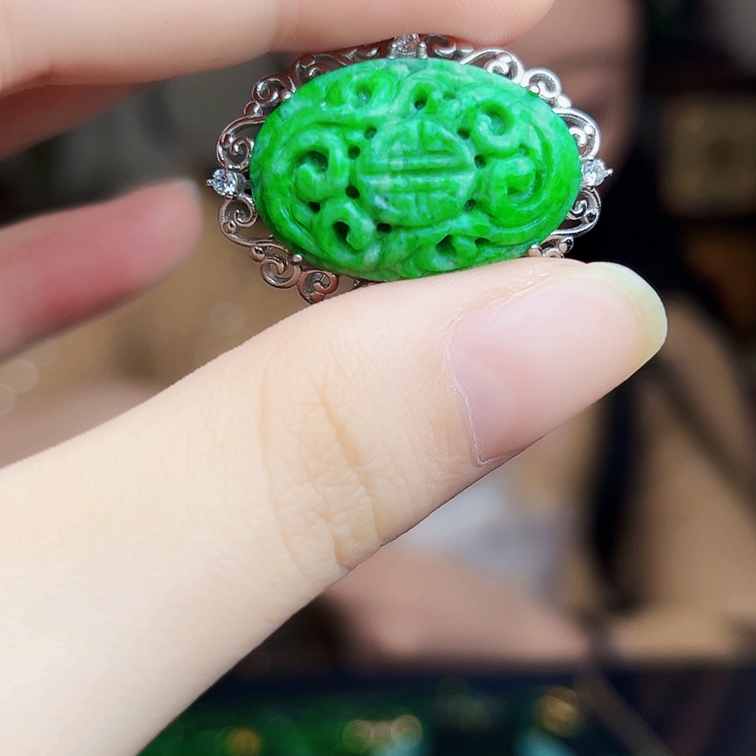 颈饰银S925镶嵌翡翠多样性