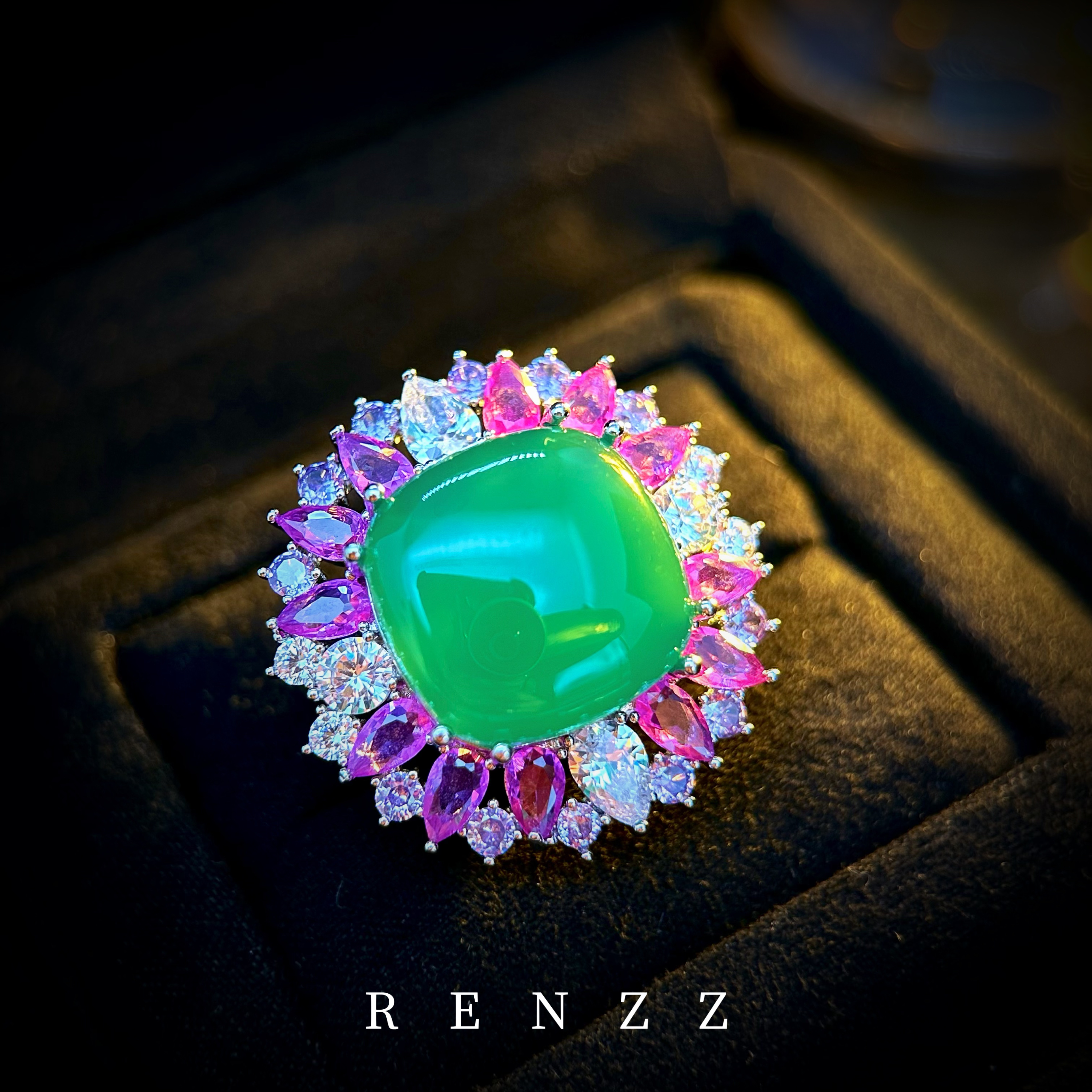 0649  玉髓/绿色勋章磁吸扣