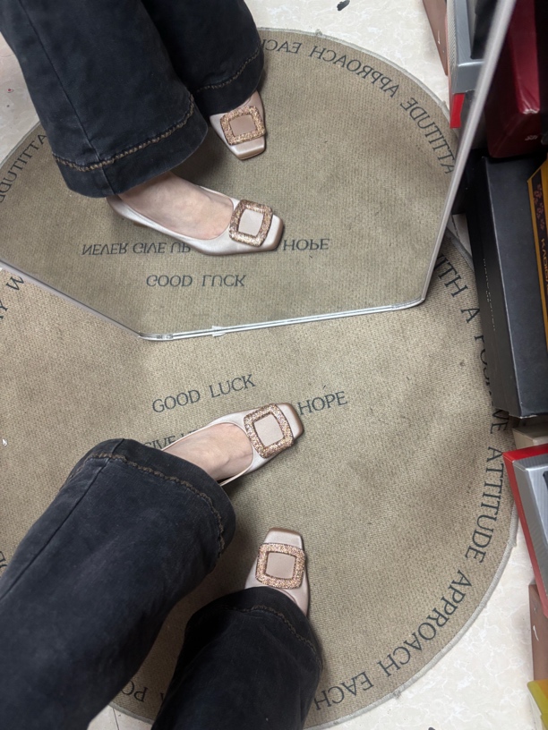 静妹儿家真皮女鞋方扣水钻小粗跟单鞋法式单鞋  默认瑕疵