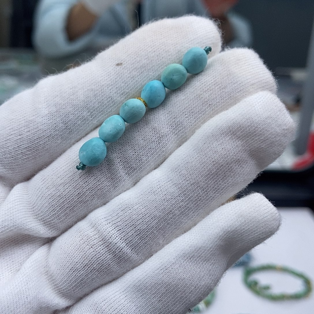 绿松石未镶嵌珠宝奇石