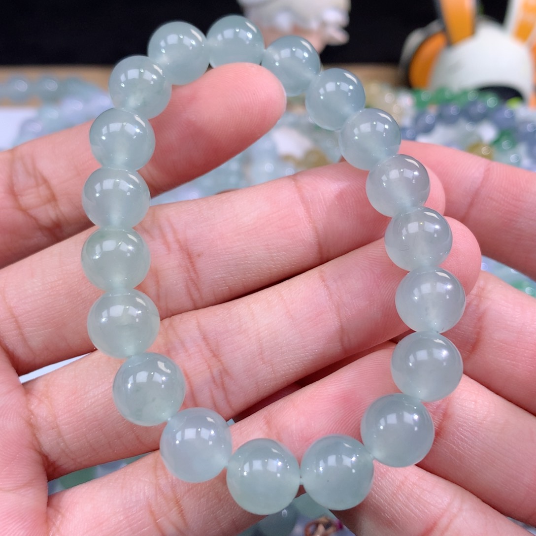 翡翠手链未镶嵌翡翠