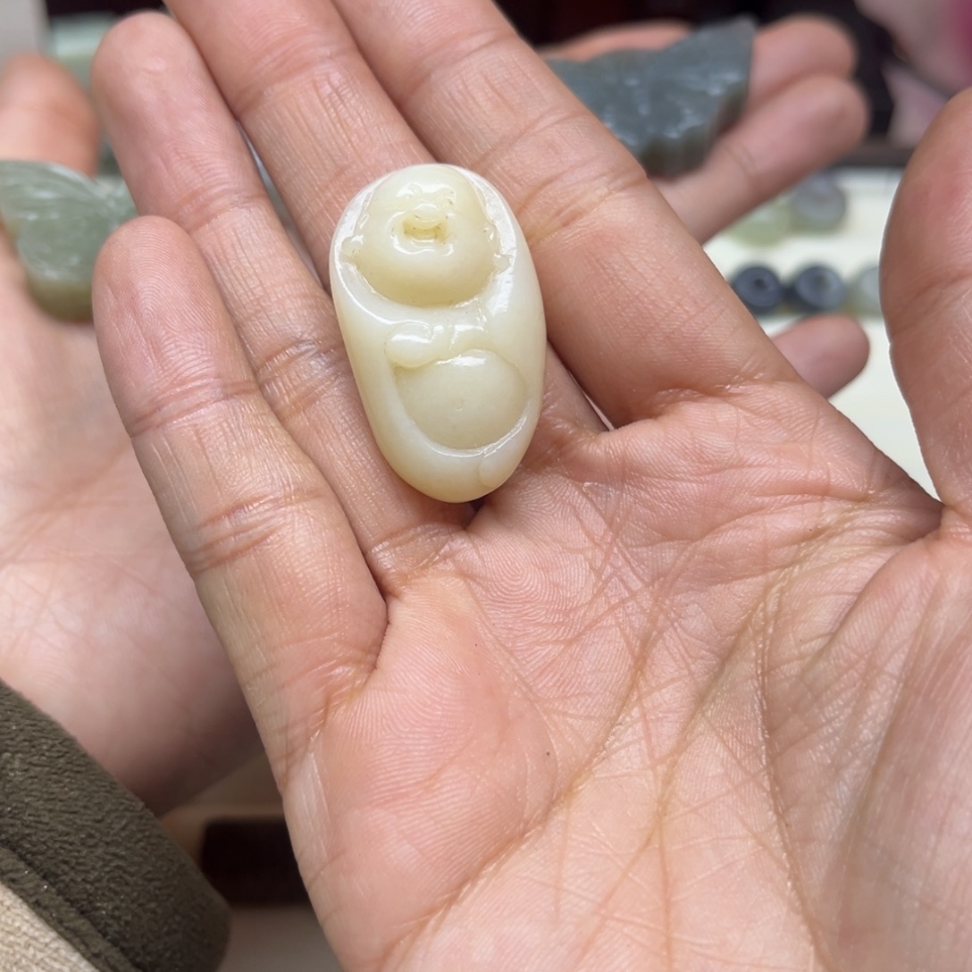 和田玉未镶嵌珠宝半成品