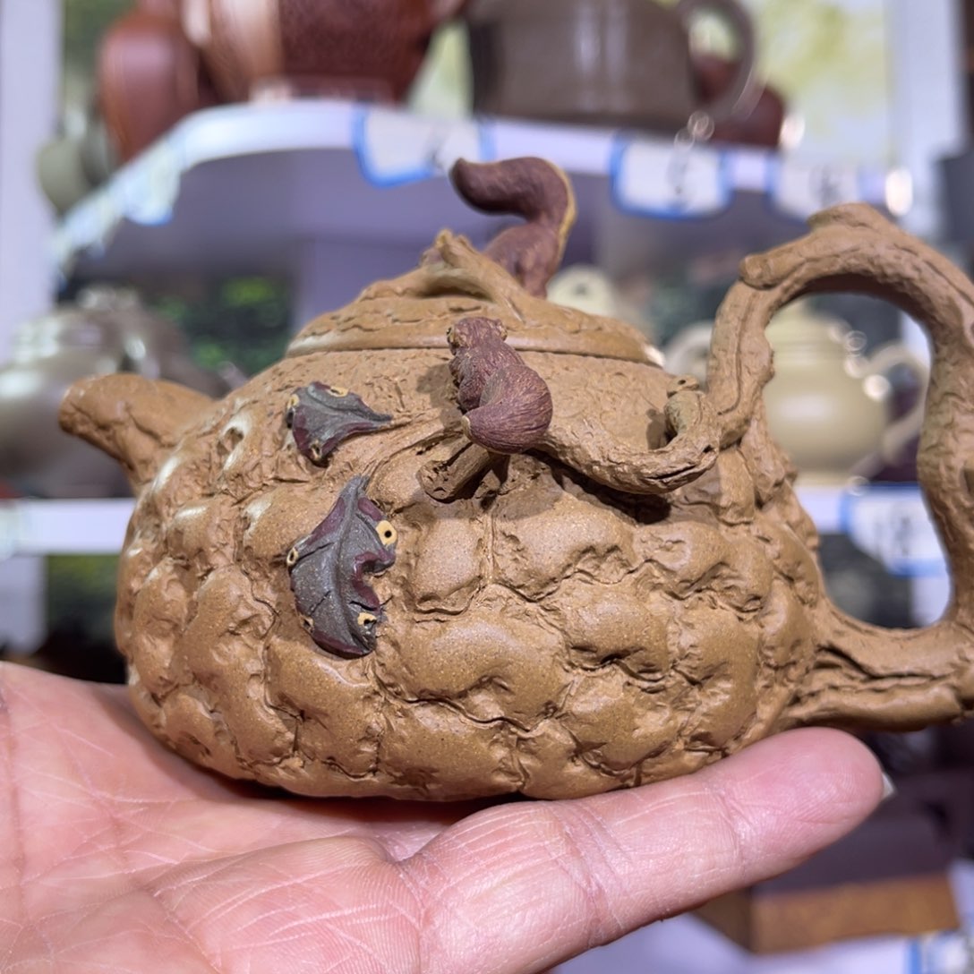 紫砂茶壶礻****.我们的一生总是