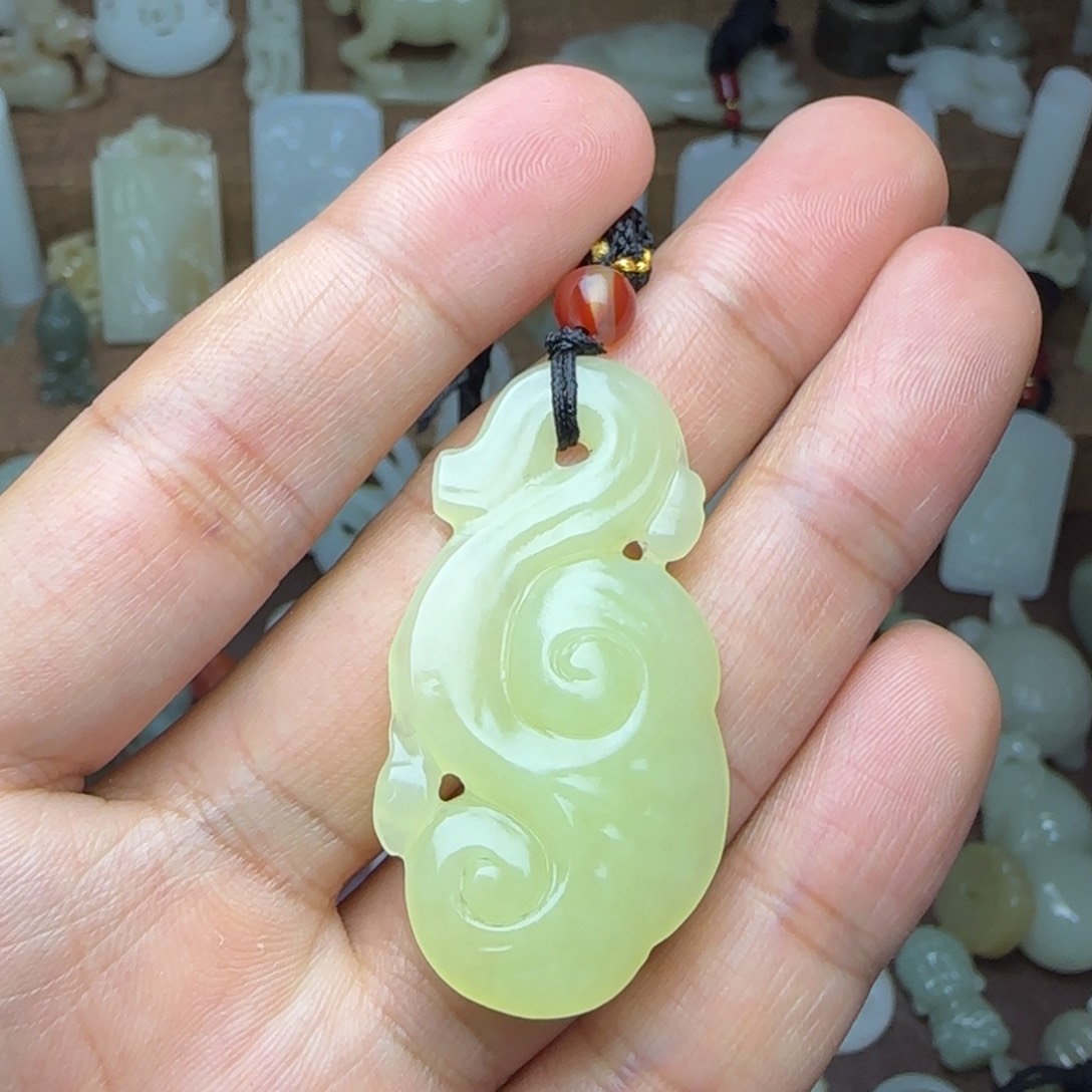 和田玉未镶嵌挂件