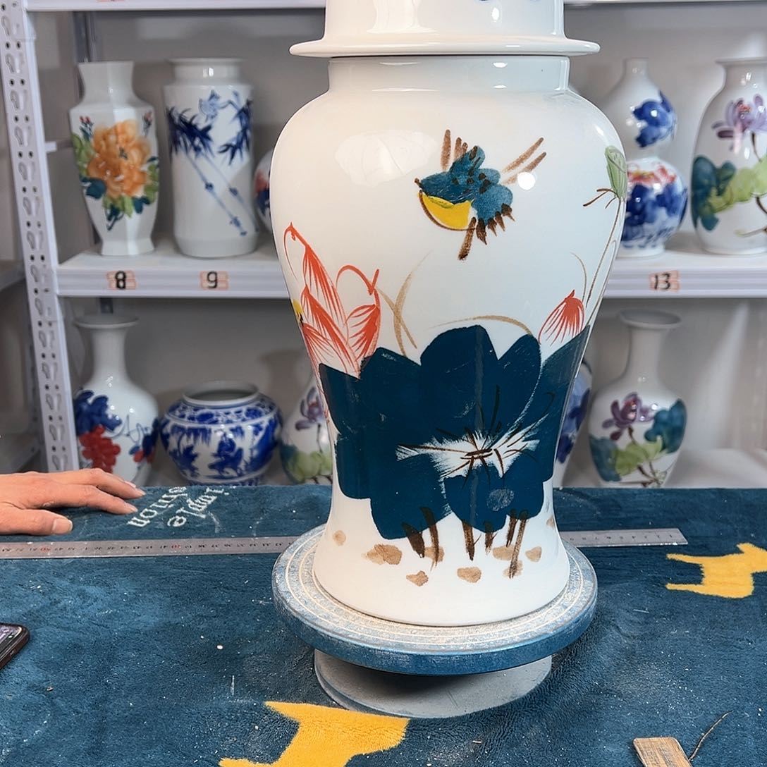 摆件景德镇陶瓷将荷鸟