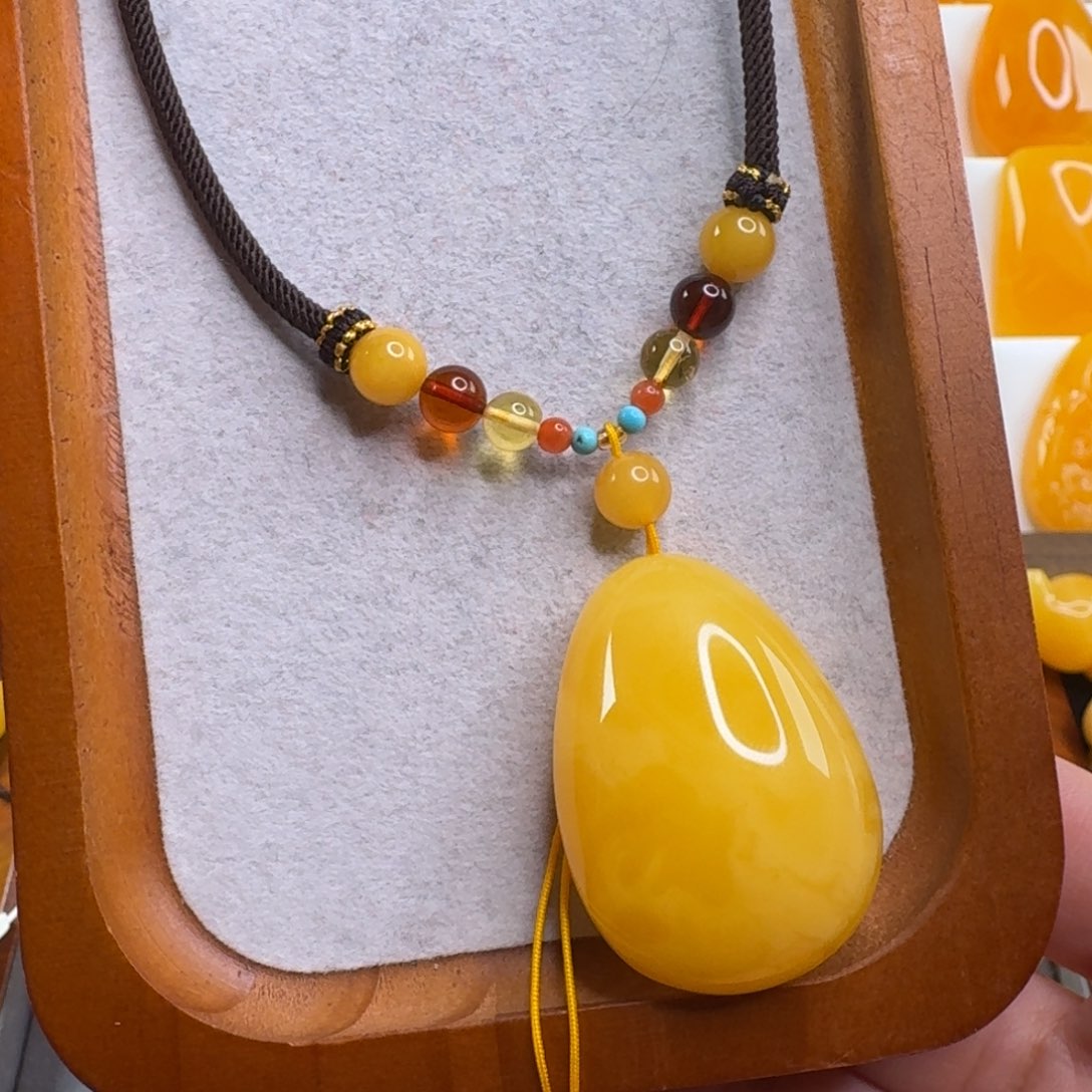 蜜蜡毛衣链未镶嵌