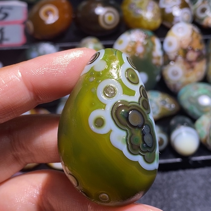 玛瑙/玉髓未镶嵌珠宝半成品6