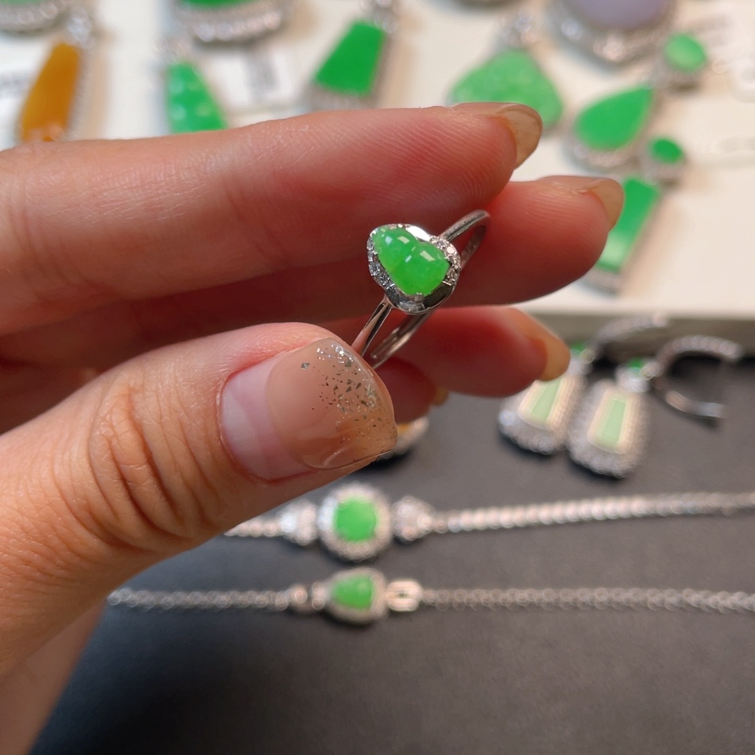 翡翠吊坠(不含链)银S925镶嵌戒指