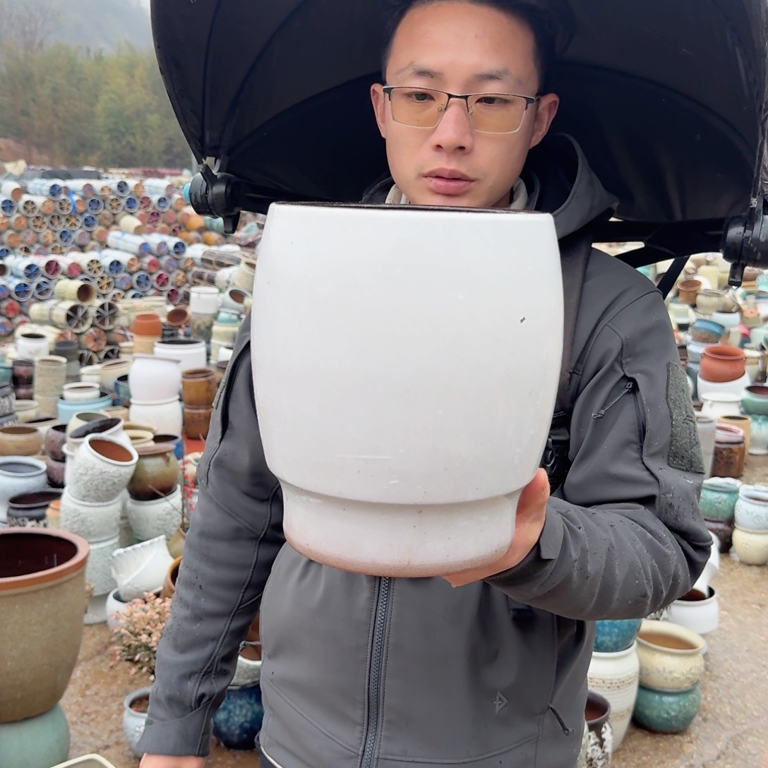 紫砂花盆口18.5高23（一个微微瑕疵蛋壳白色