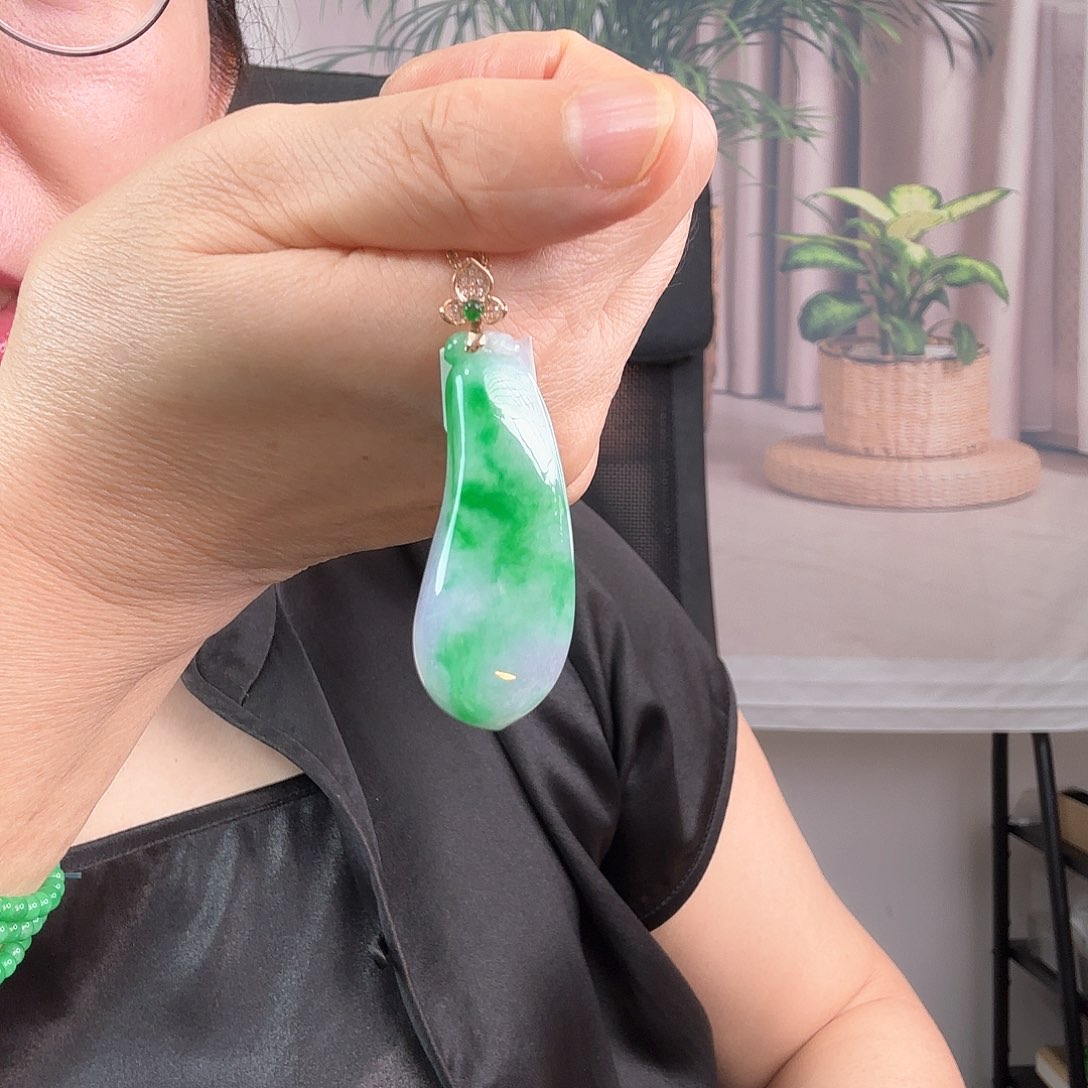 翡翠颈饰18K金镶嵌福瓜