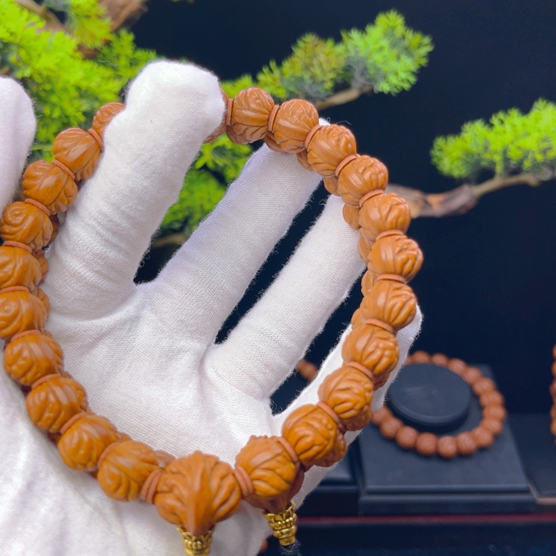 乔***木吊坠桃核野生桃核