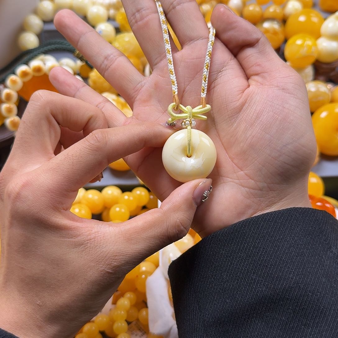 琥珀珠宝奇石未镶嵌平安扣