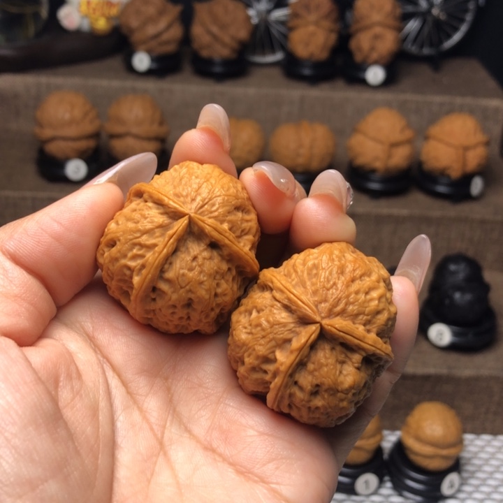 橄榄核吊坠17百花三棱