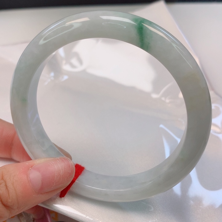 翡翠手镯未镶嵌57圈