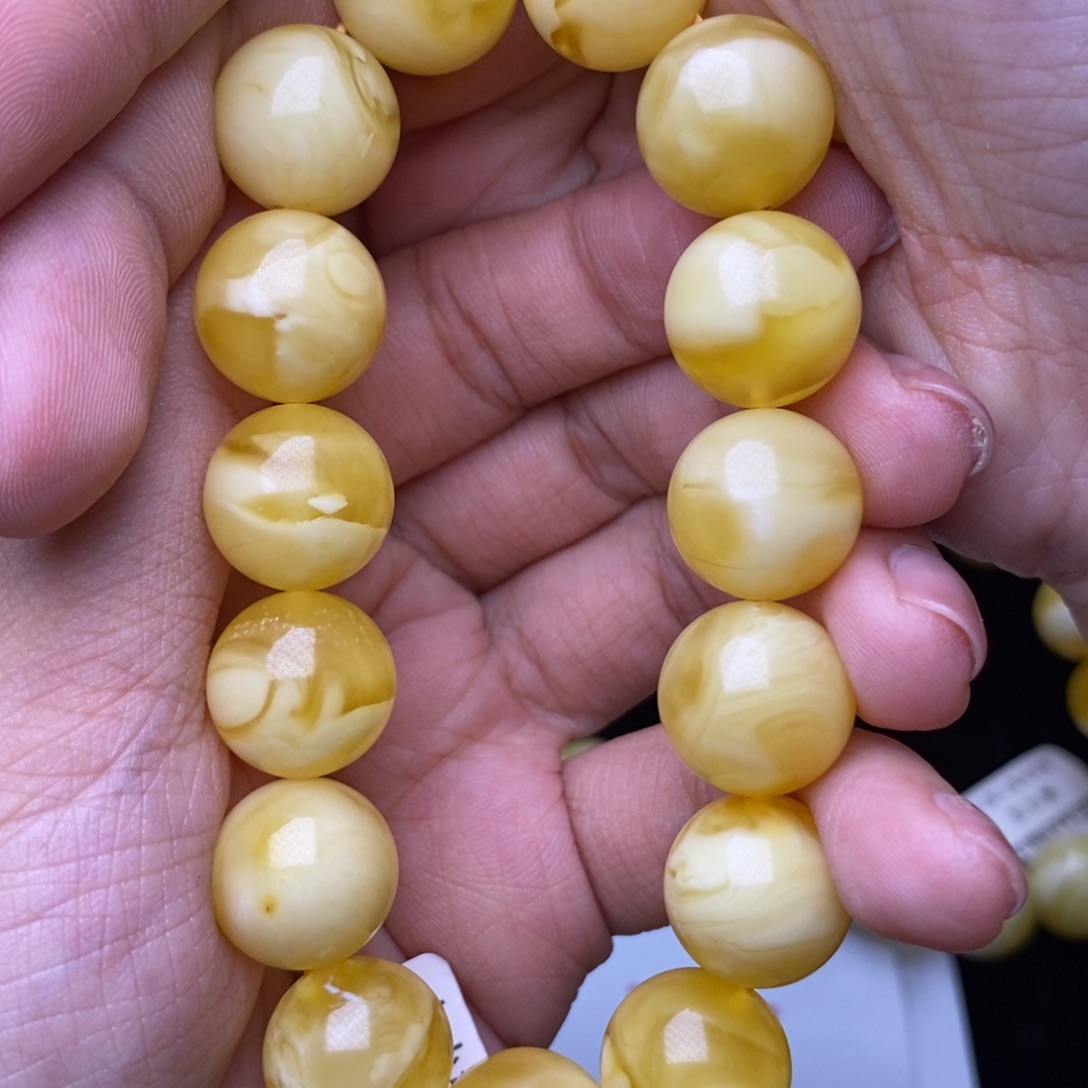 琥珀未镶嵌珠宝奇石333