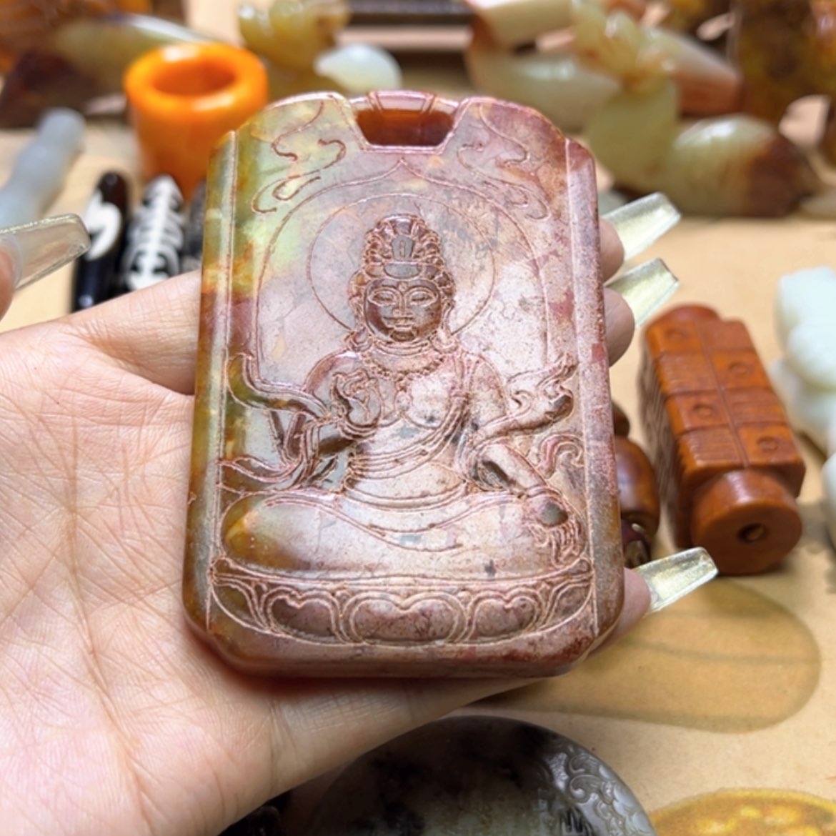 【闪购商品】蛇纹石玉颈饰未镶嵌