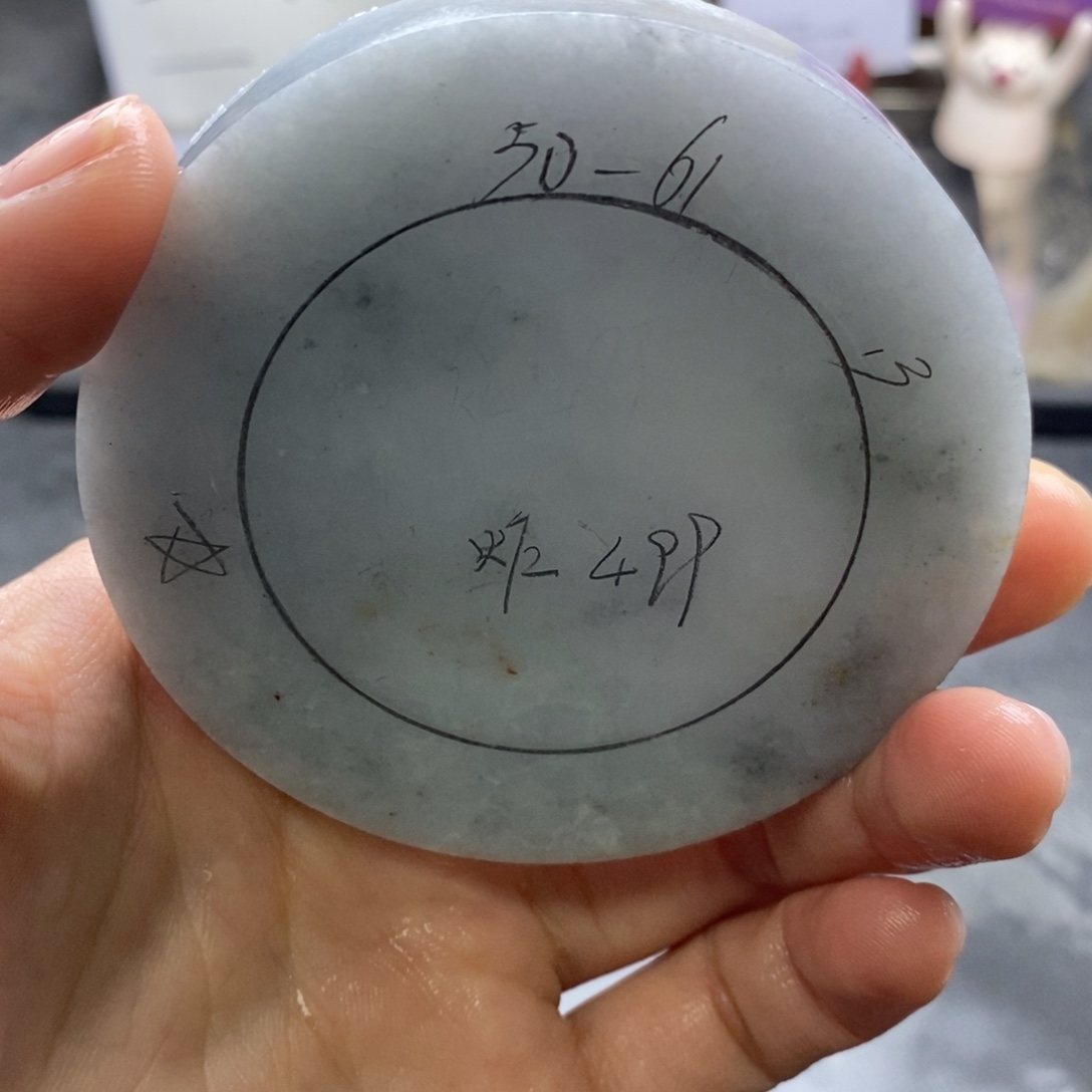 定制翡翠未镶嵌翡翠手镯