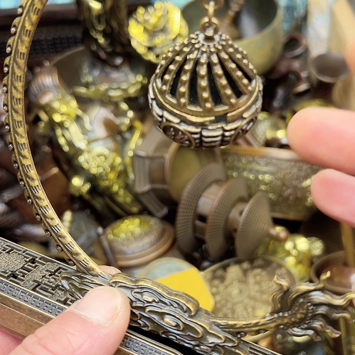 专属定制精美铜摆件