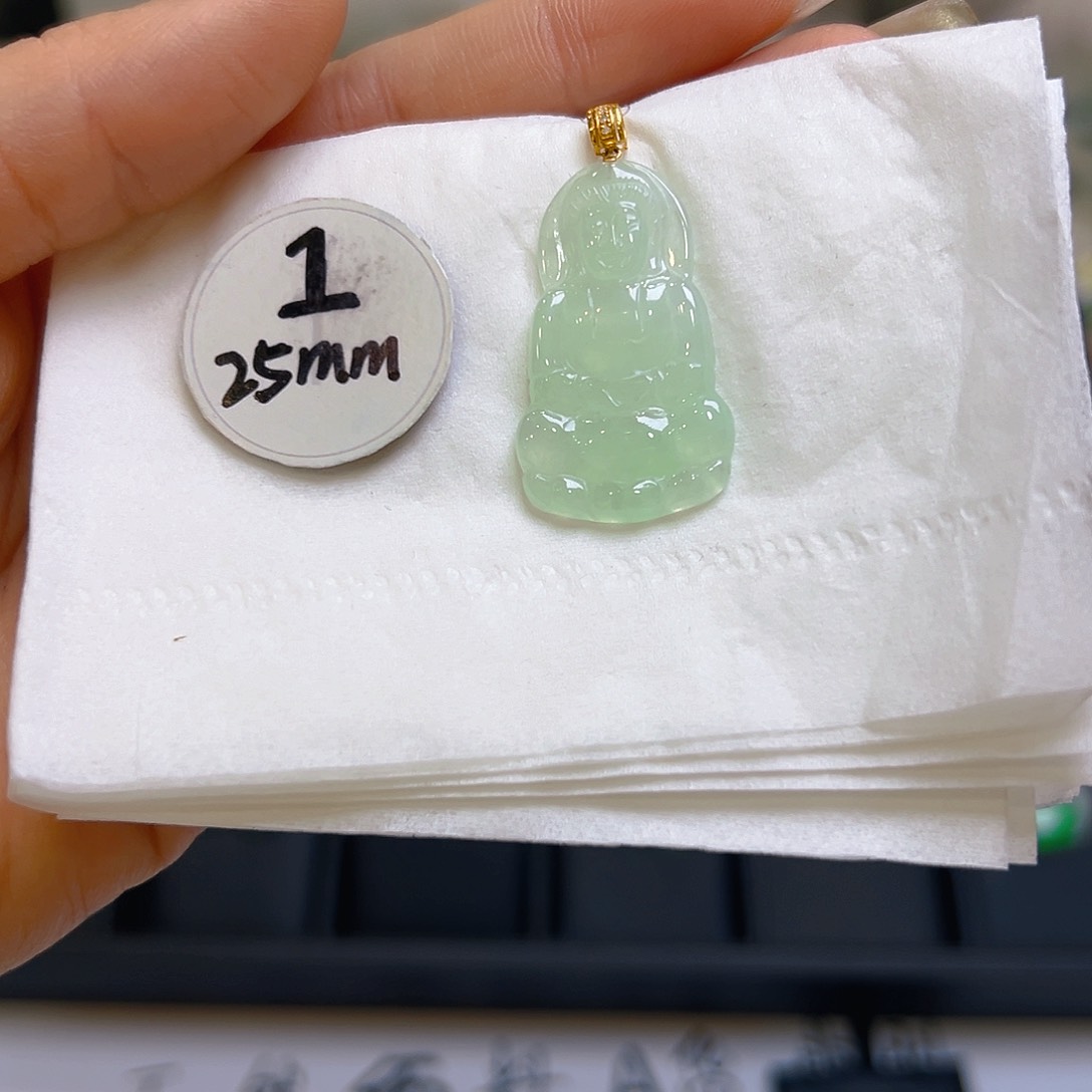 翡翠颈饰18K金镶嵌翡翠