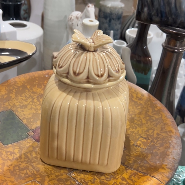 陶瓷花瓶摆件外贸出口（微瑕）高23口，9公分