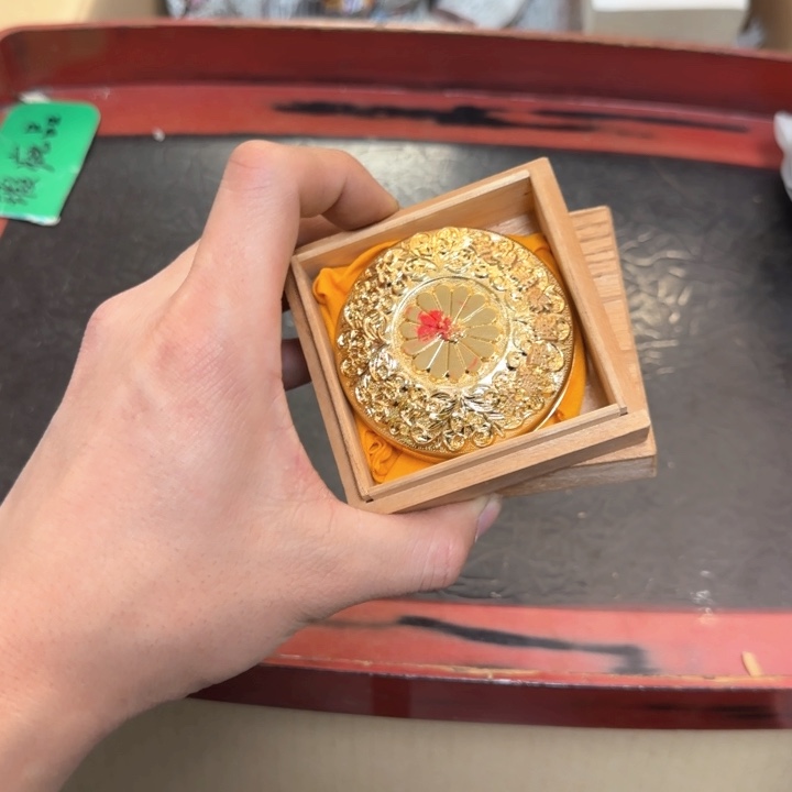 瓷片A****哒瓷质品工艺品