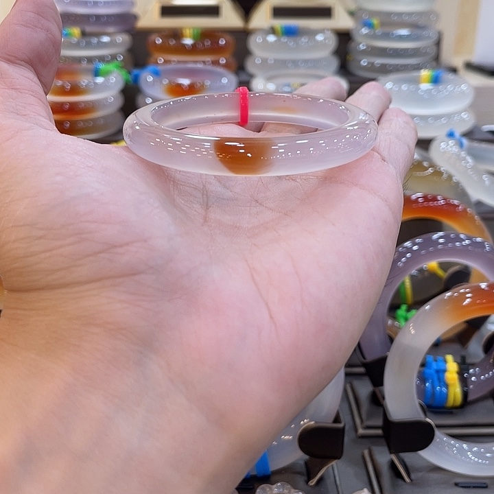 手镯玛瑙/玉髓未镶嵌