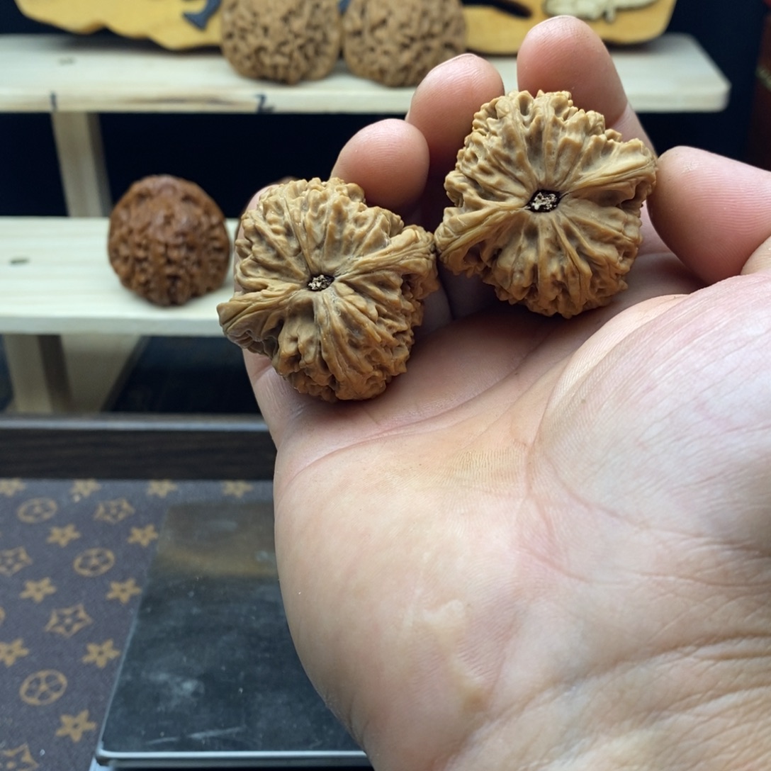 玛***瑙吊坠柏香籽/百香籽