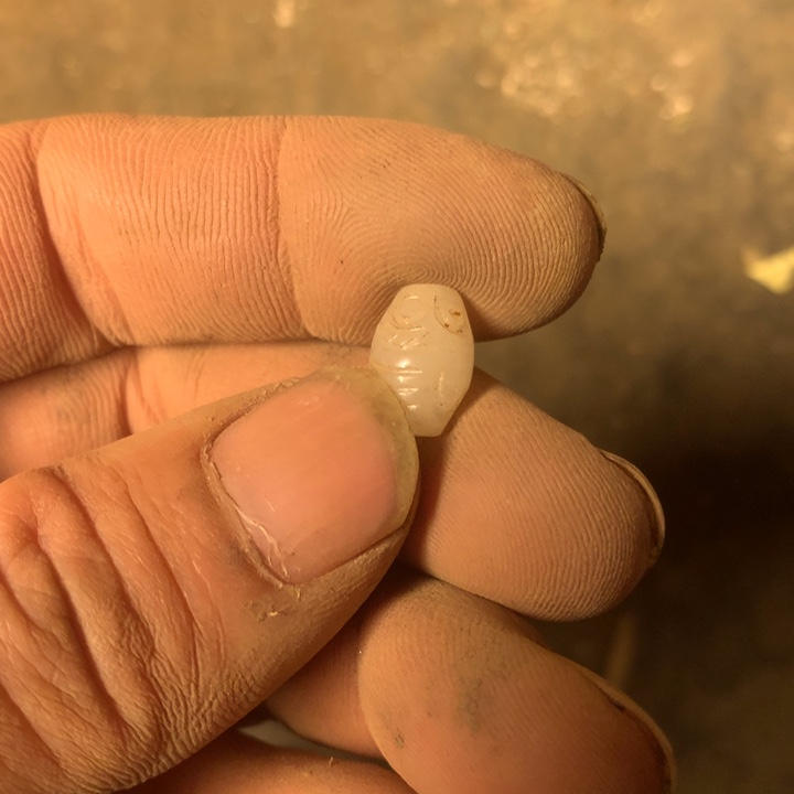 未镶嵌岫岩河磨玉（透闪石质玉）手链路**旺