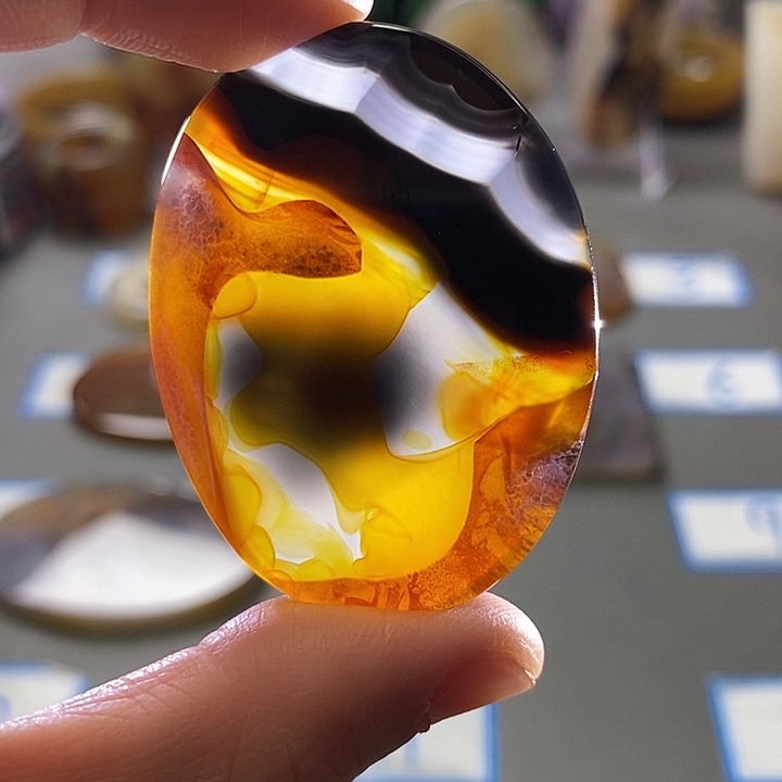 玛瑙/玉髓未镶嵌珠宝半成品有扣