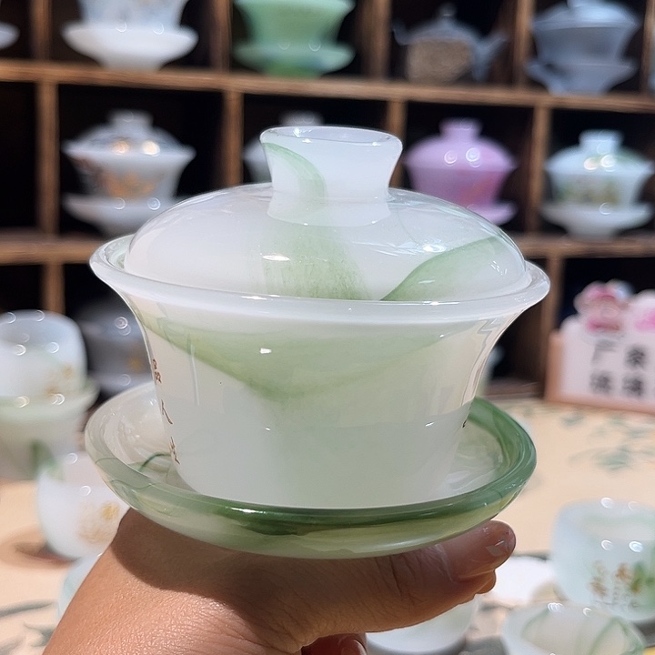 泰***水绿盖碗1个不带礼盒