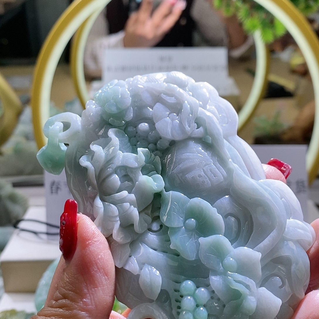 【闪购商品】翡翠颈饰未镶嵌喜上眉梢