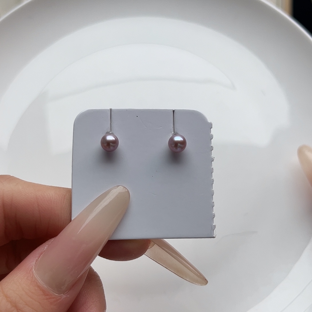 淡水珍珠耳饰未镶嵌