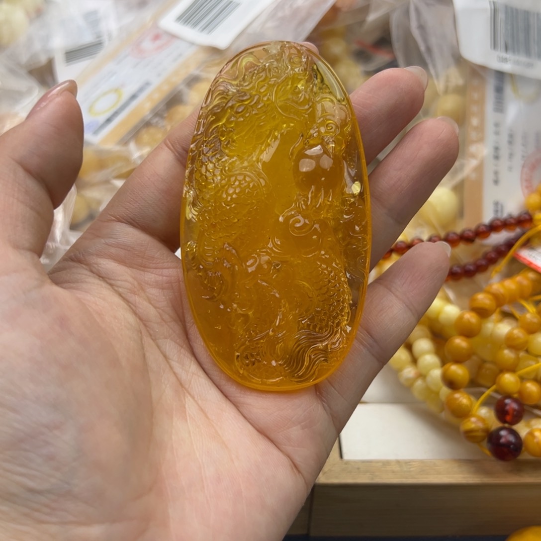琥珀珠宝奇石未镶嵌