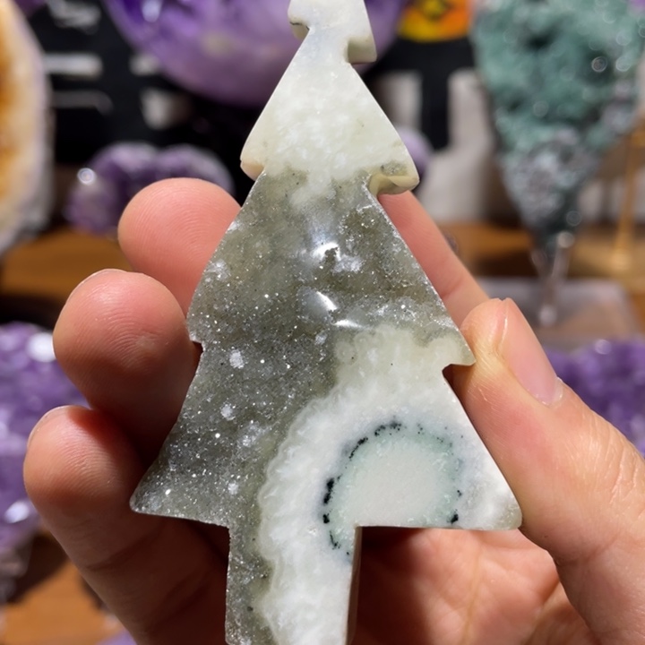 紫晶未镶嵌大型摆件（非配饰）