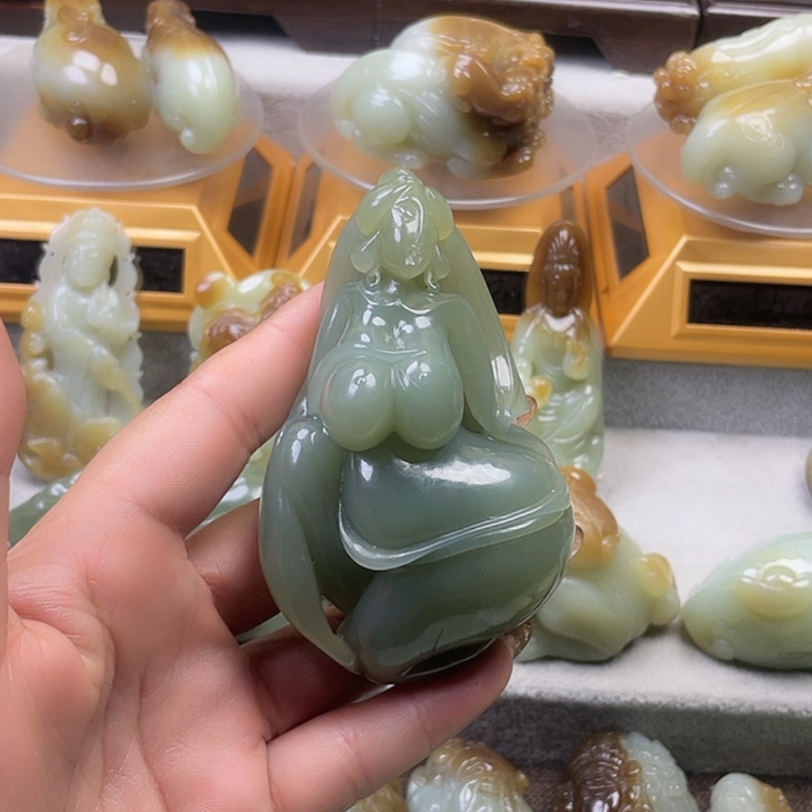 【闪购商品】和田玉把件未镶嵌浮***间