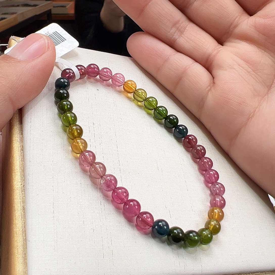 未镶嵌碧玺手串5.3mmmmmm