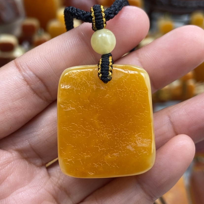 【闪购商品】琥珀颈饰未镶嵌