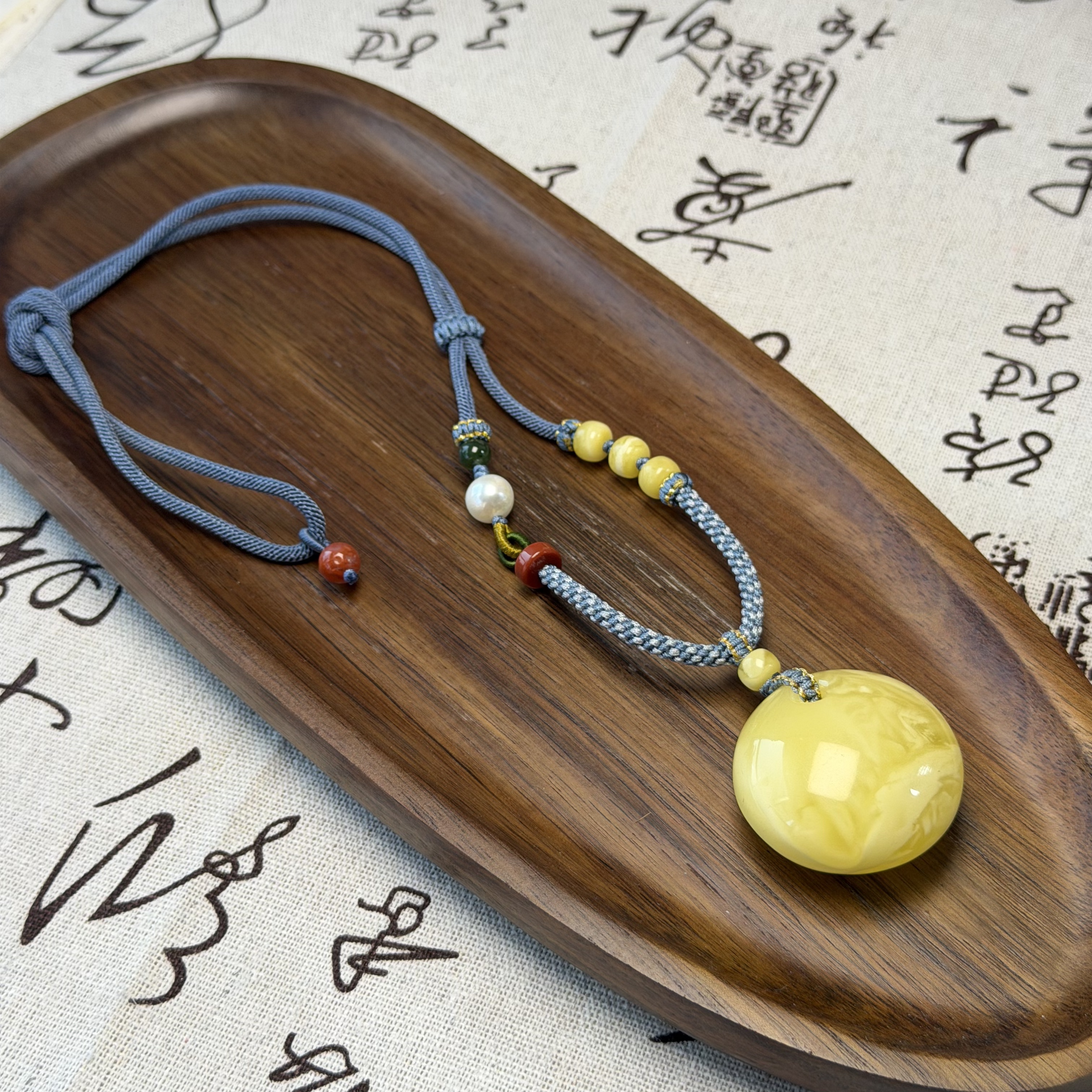 【Y】34号俄料蜜蜡扣子吊坠