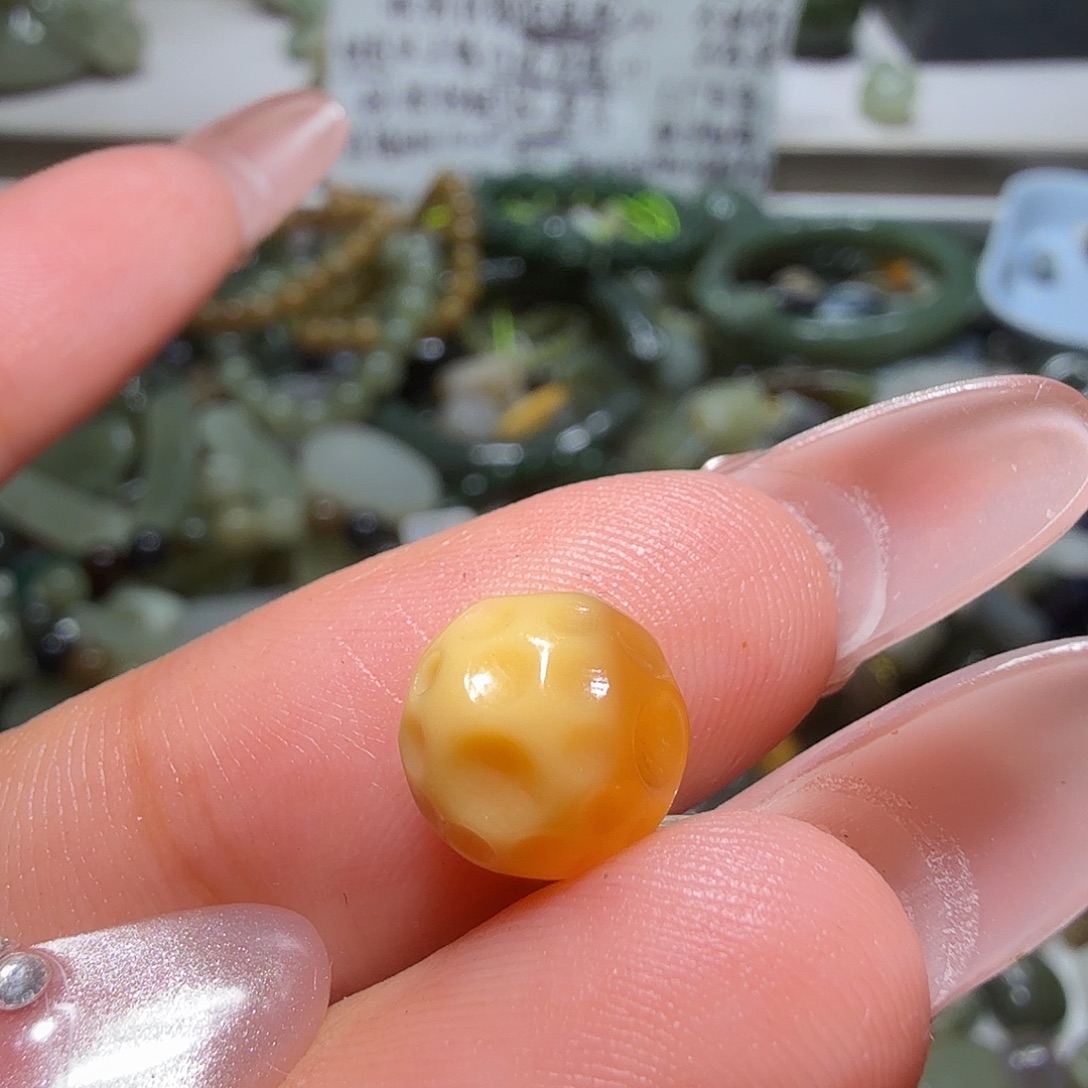 和田玉未镶嵌珠宝奇石