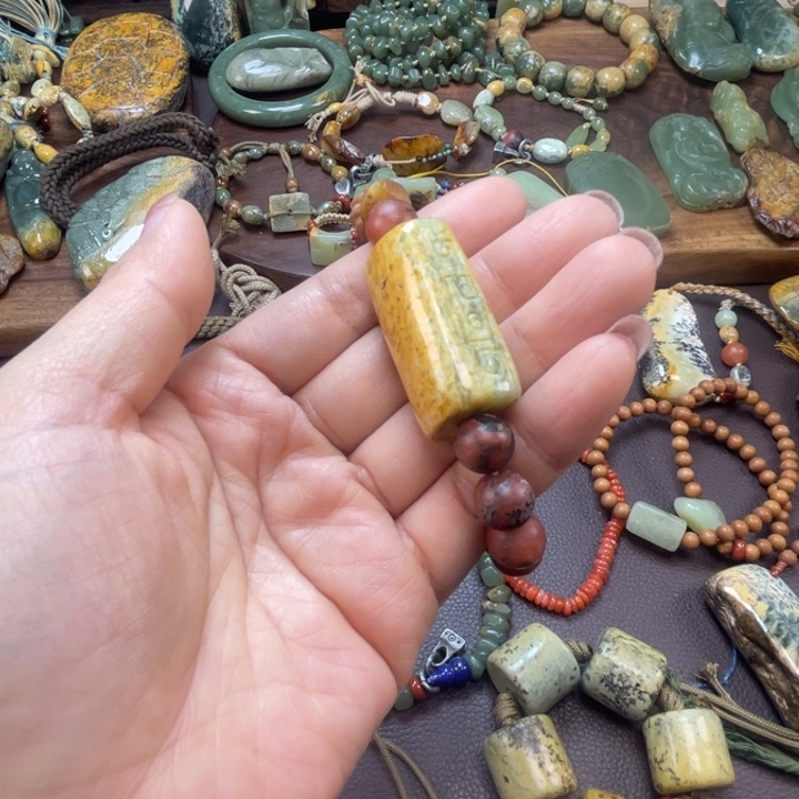 天***悠岫岩河磨玉（透闪石质玉）未镶嵌珠宝半成品