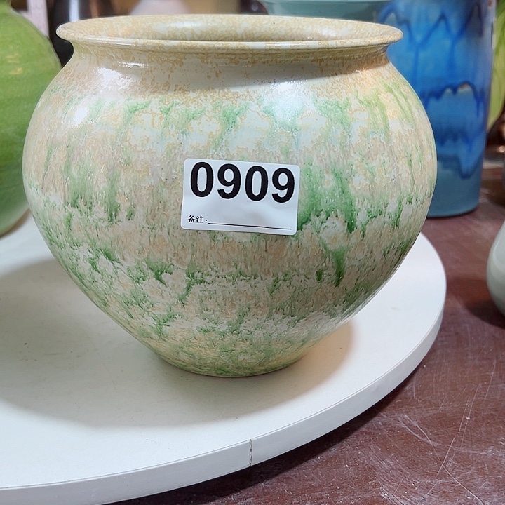 摆件陶瓷花瓶摆件口15 高19，099