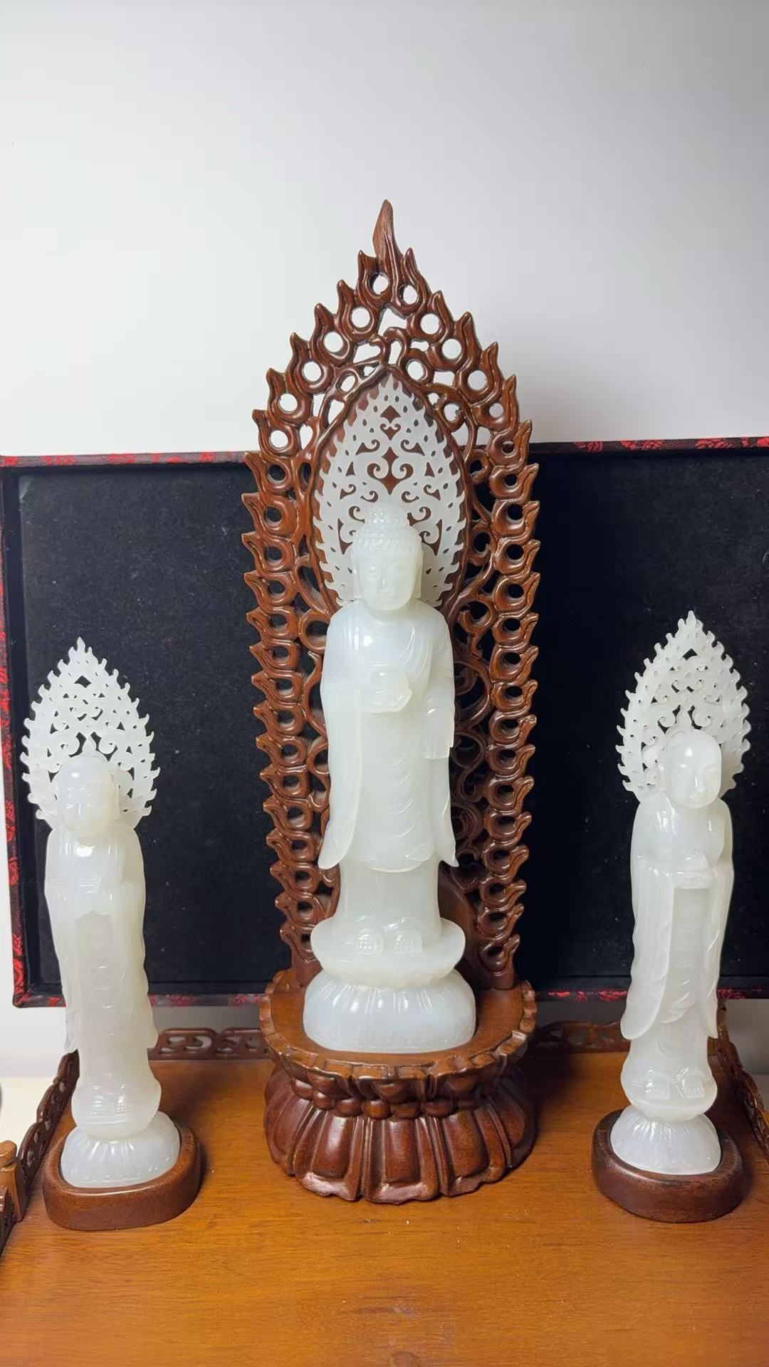 新疆和田白玉站立佛像摆件