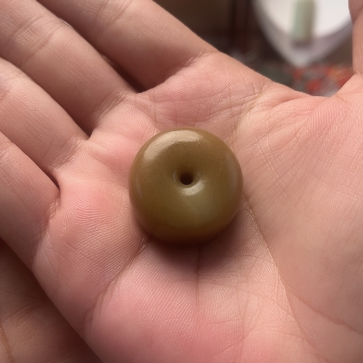 颈饰未镶嵌和田玉平安扣