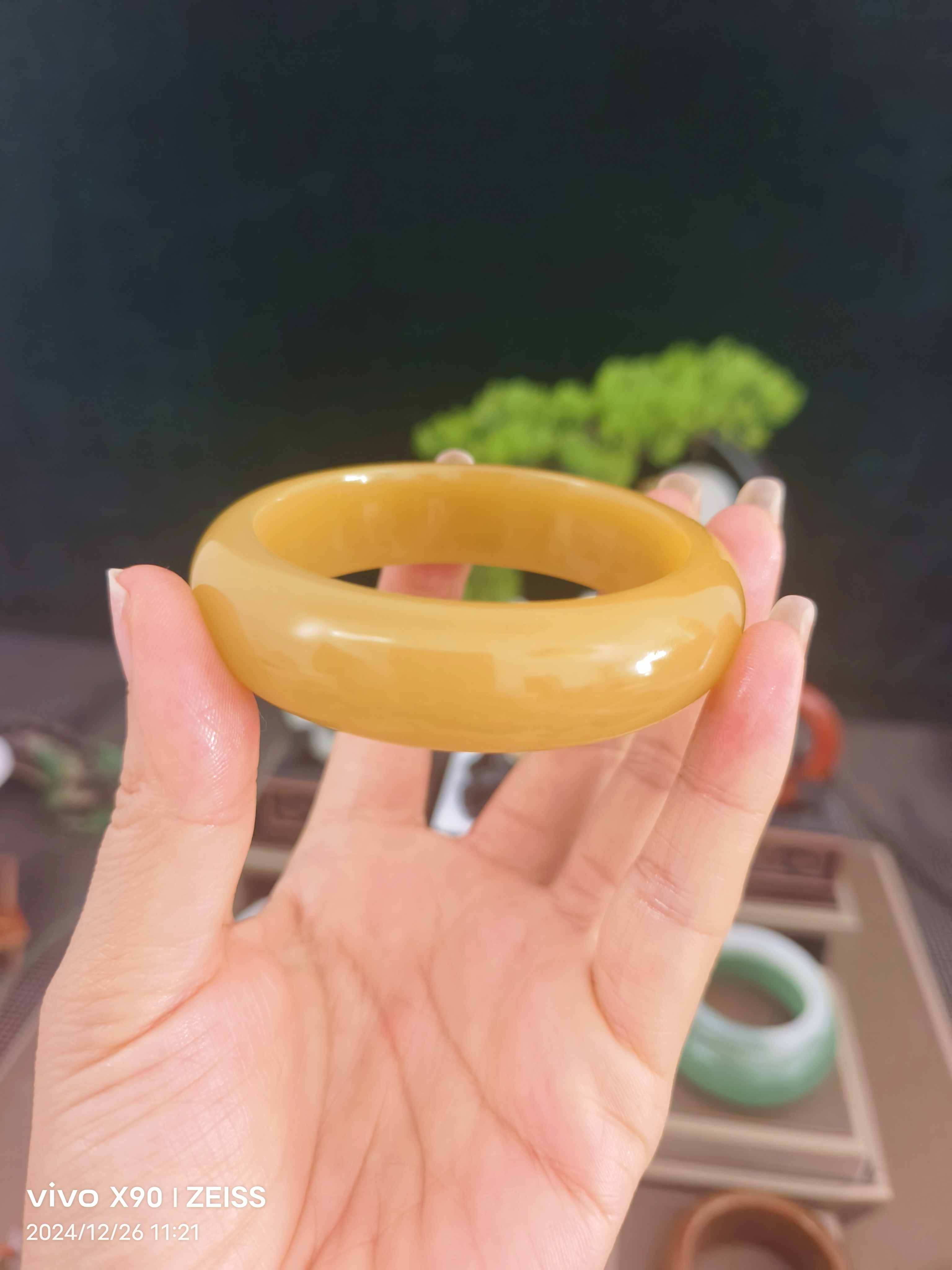 黄龙玉鸡油黄手镯