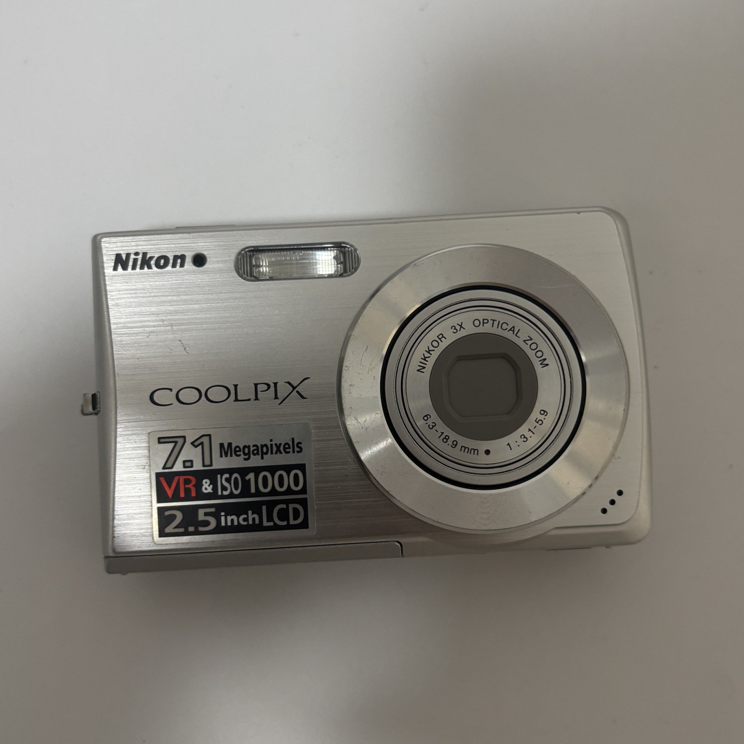 9新 Nikon/尼康 s200福利价银色柔焦奶油肌ccd相机带配件