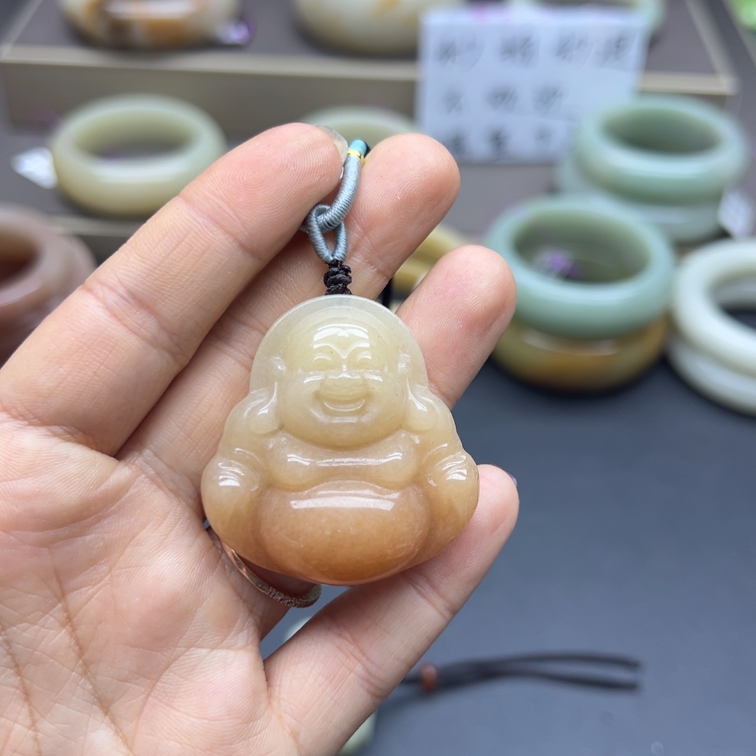 石英质玉（佘太翠）未镶嵌手镯