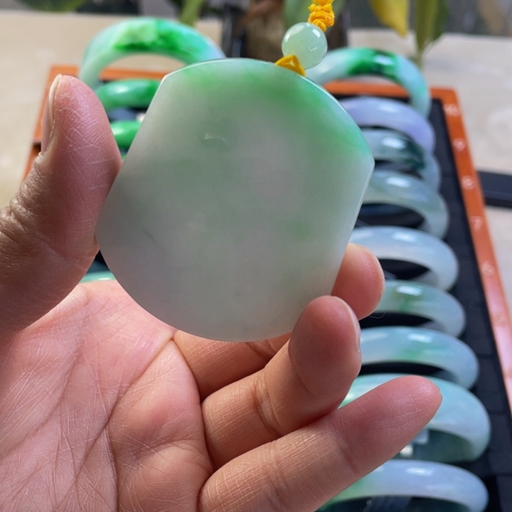 翡翠未镶嵌吊坠(不含链)缅甸翡翠