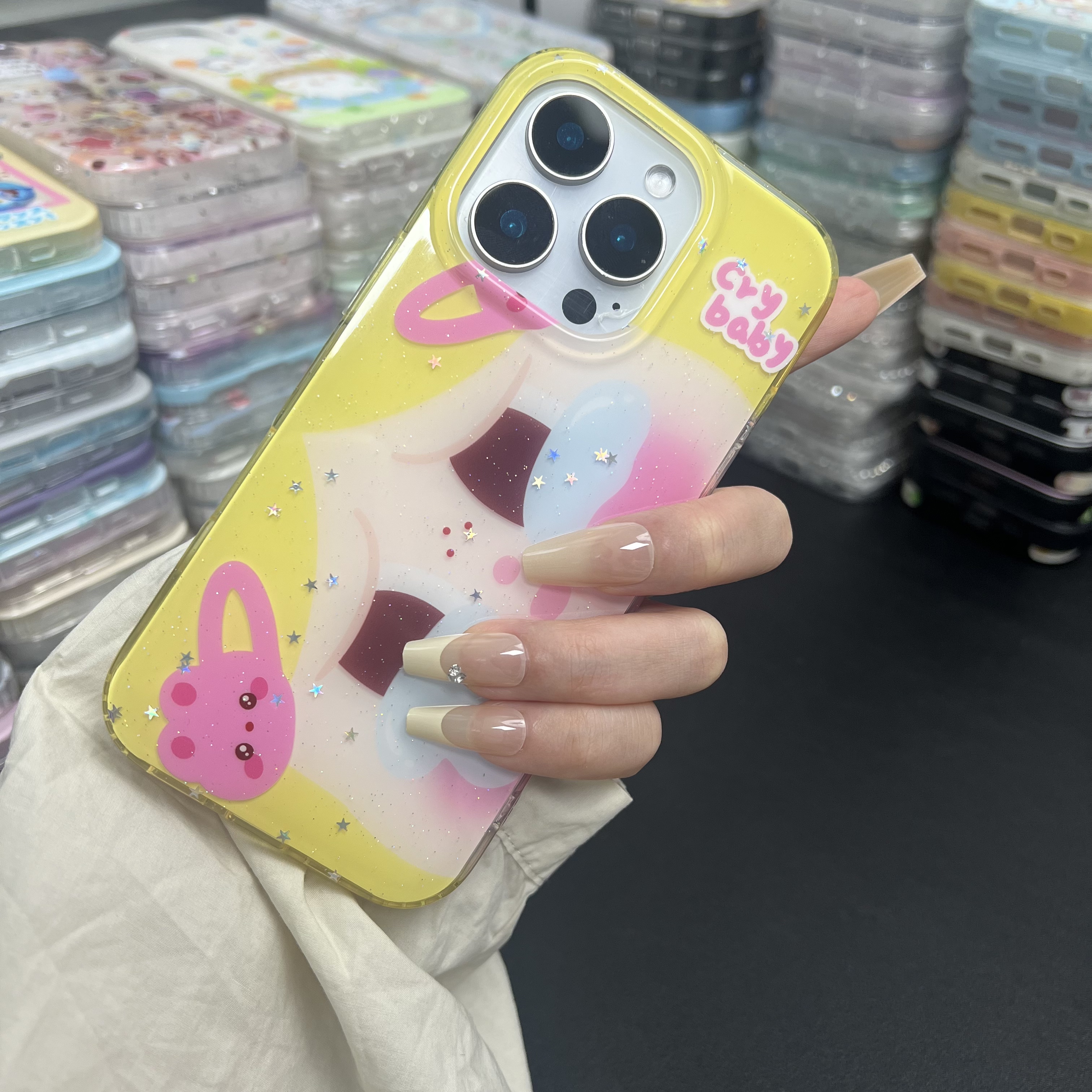 卡通露比哭娃适用iPhone14苹果15promax手机壳16新款13全包12女11