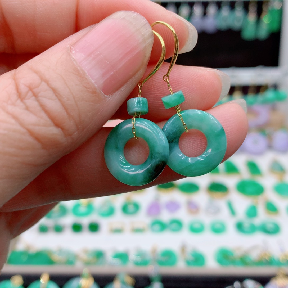 翡翠耳饰18K金镶嵌的