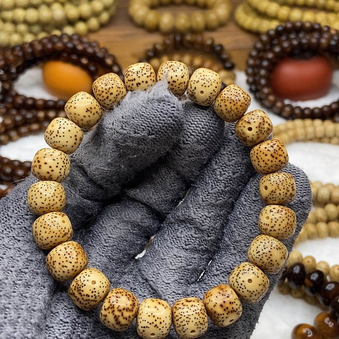 跳***。星月菩提手串虎皮11